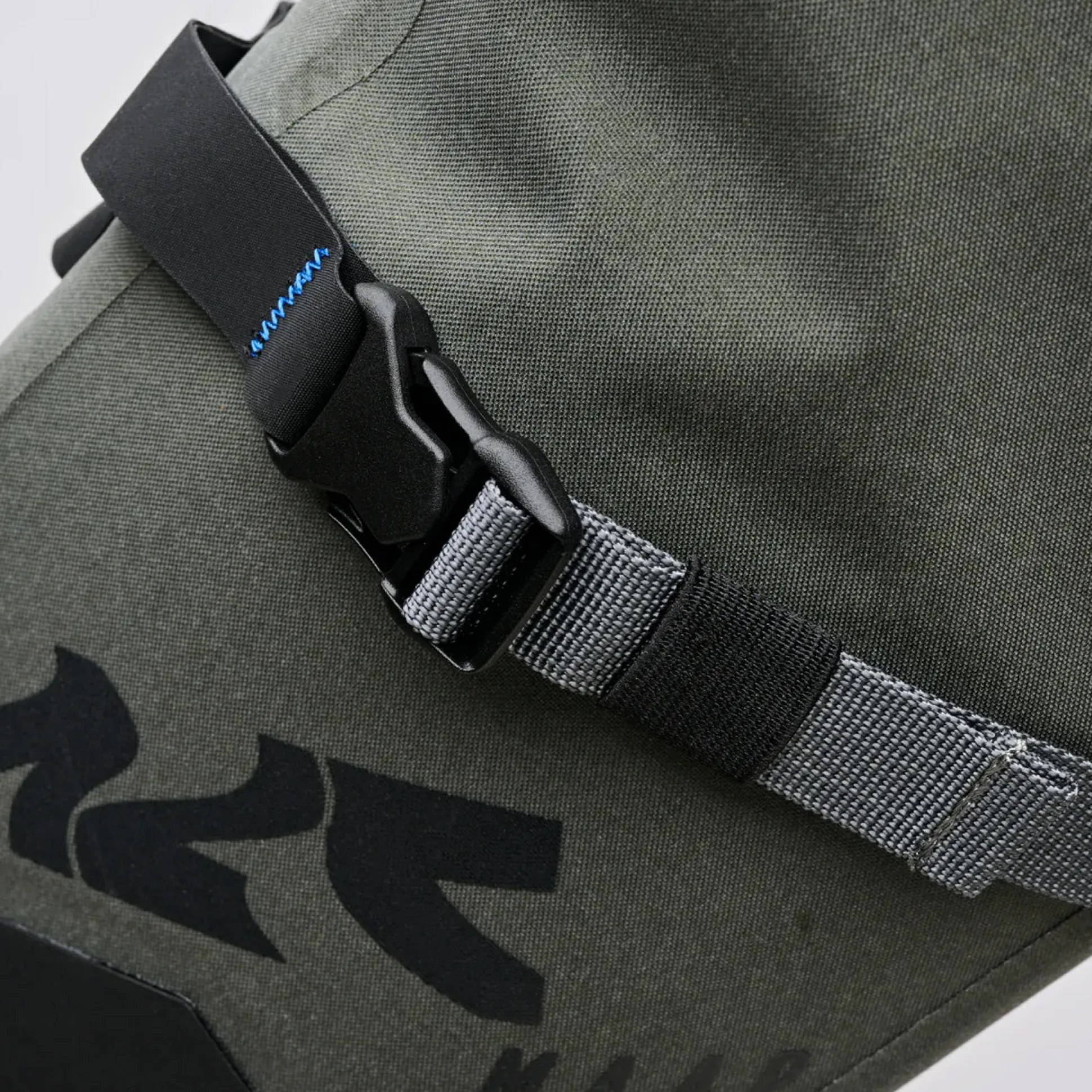 Borsello sottosella MAAP x Apidura - Verde