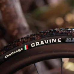 Copertone Challenge Gravine XP Pro TLR 700x40 - Nero