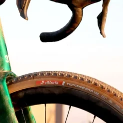 Copertone Vittoria Terreno Pro T30 Fine Loose Gravel Race TLR 700x40 - Natural