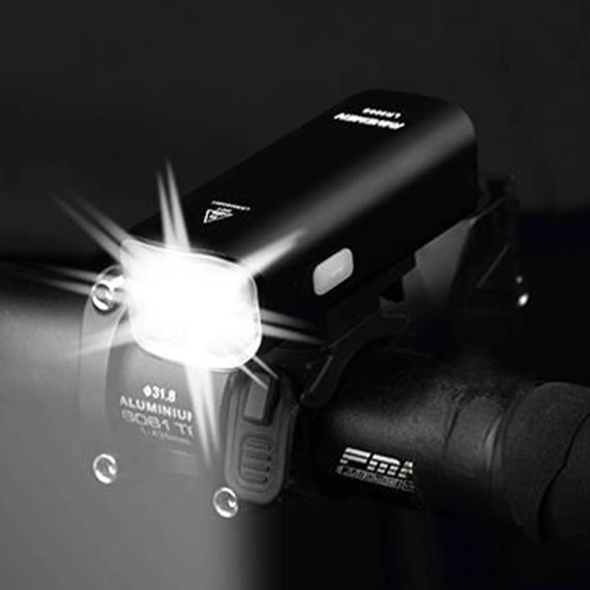Luce Ravemen LR500S