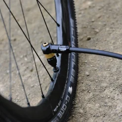 Pompa da Terra Lezyne Gravel Digital Drive - Nero