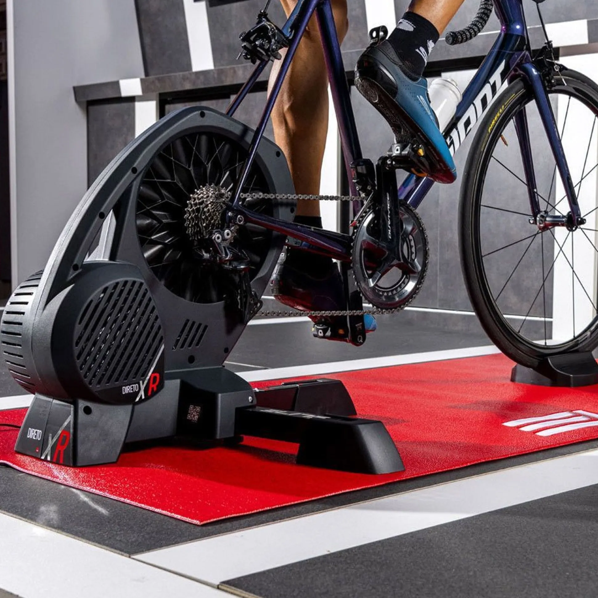 Rullo Elite Direto XR-T con Travel Block